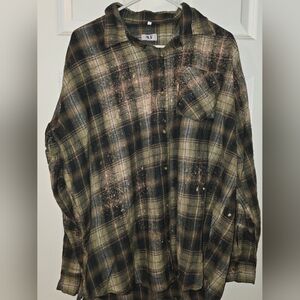 Flannel Button Down Shirt - Green and Black